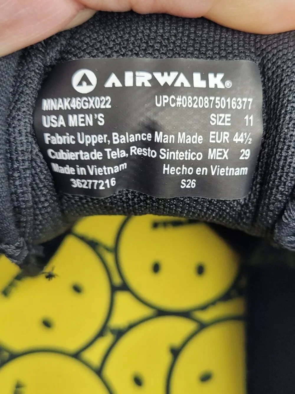 Airwalk men's black canvas casual skate lace up shoes size 11 NWT